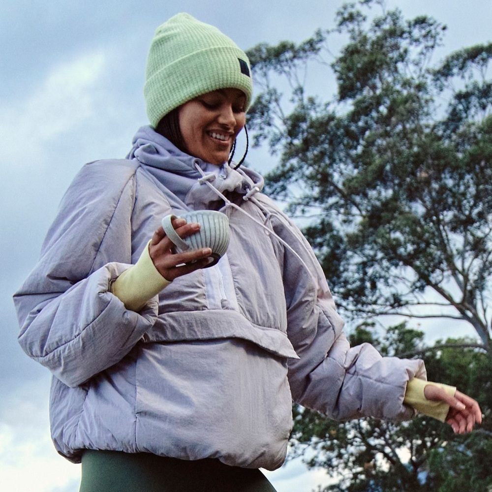 In A Pillow Packable Puffer Pullover - Oyster